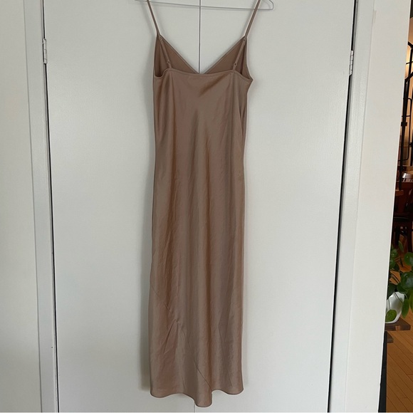 Wilfred Aritzia Champagne Slip On Dress size small - Picture 5 of 10